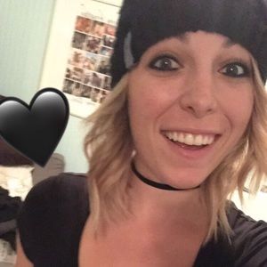 Meet your Posher, Janaye